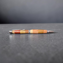 Load image into Gallery viewer, Boligrafos En Madera Elite Slimline Pen Segmented Wood
