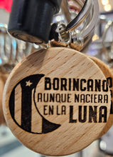 Load image into Gallery viewer, Llaveros Grabados Hechos En Madera
